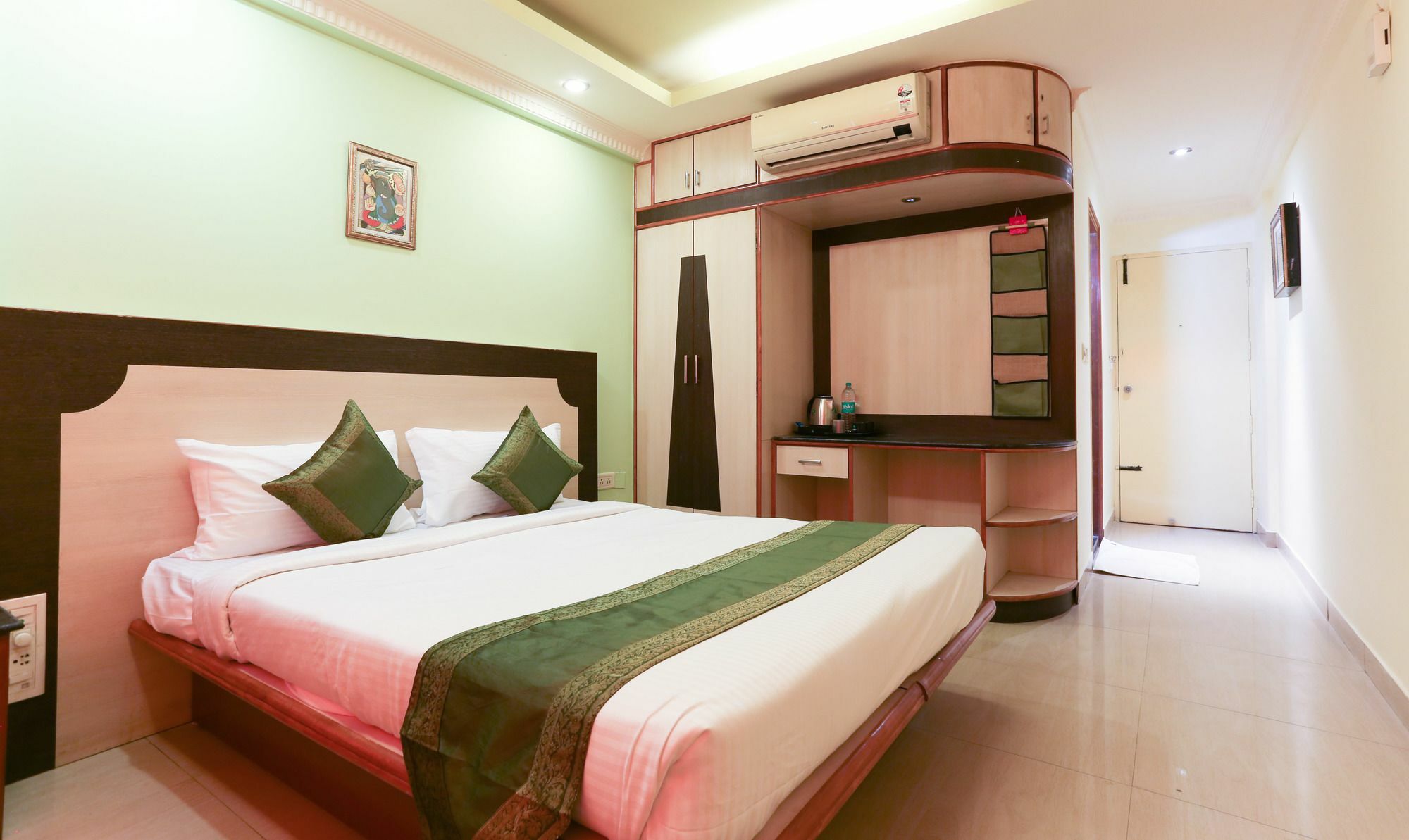 Treebo Trip Grand Regency Ξενοδοχείο Μπανγκαλόρ Εξωτερικό φωτογραφία